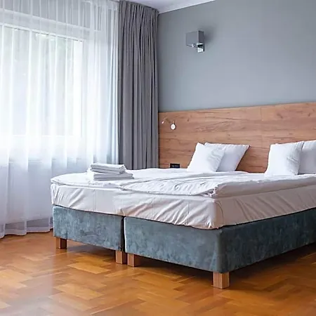Ohana Space W Juracie Otel 4*